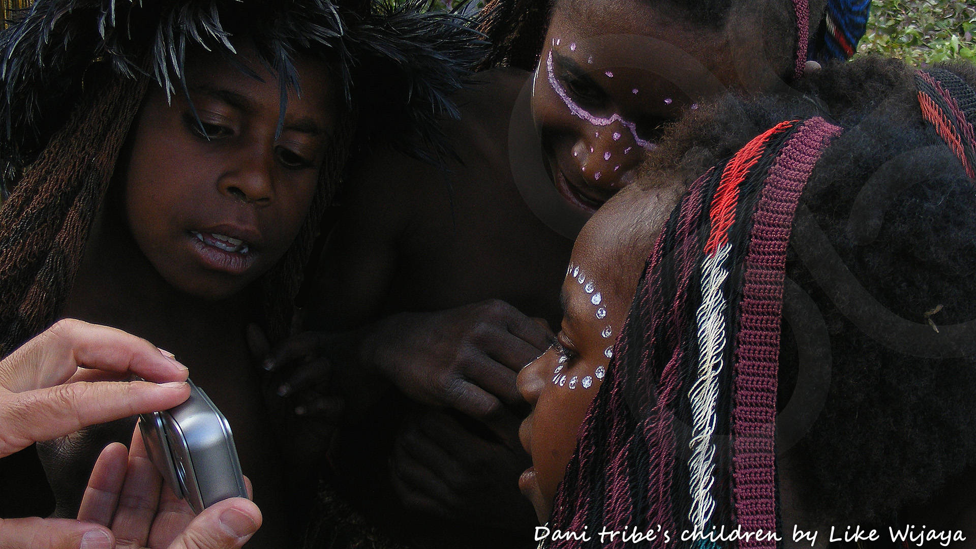 Indigenous peoples of West Papua are rapidly being overtaken by the 21st century. Copyright &copy; Like Wijaya